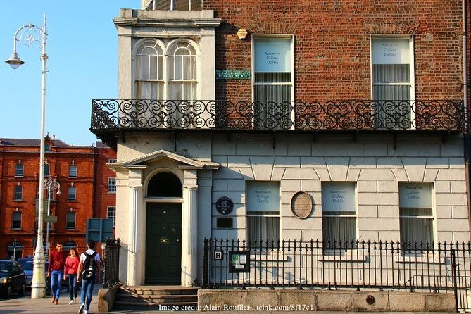 dublins-literary-history-private-off-the-beaten-path-walking-tour