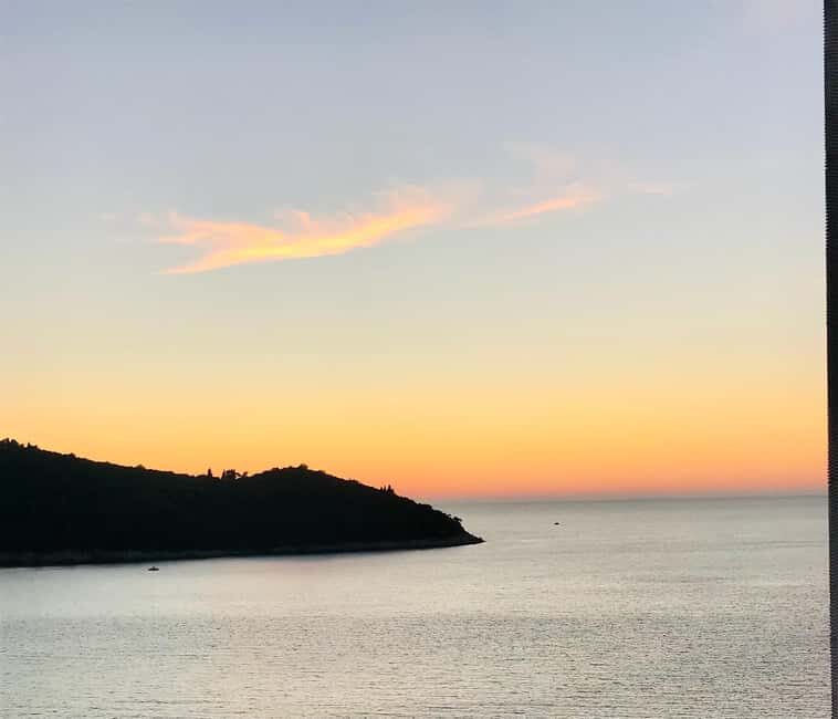Dubrovnik: 1 Hour Sunset Cruise Around Old City Dubrovnik - FAQs