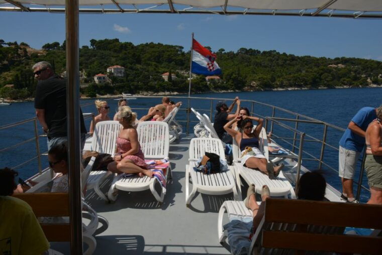 dubrovnik-3-island-fun-boat-tour-with-lunch-and-guide