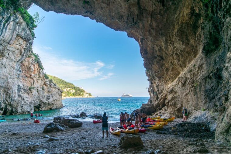 dubrovnik-afternoon-kayaking-and-snorkeling-tour