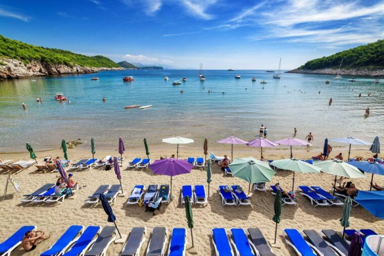 dubrovnik-all-inclusive-islands-and-caves-private-boat-tour