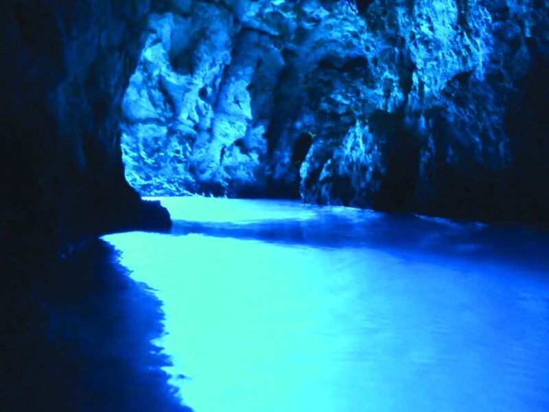 dubrovnik-blue-cave-and-elafit-small-group-boat-exploration