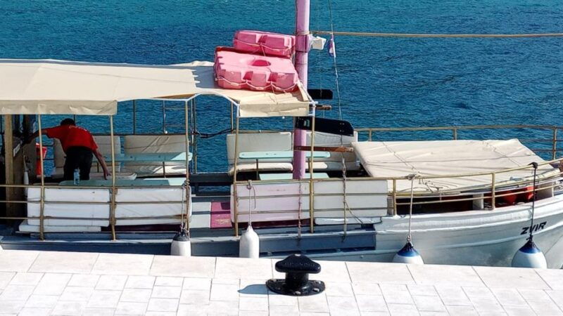 dubrovnik-blue-cave-and-elafit-small-group-boat-exploration