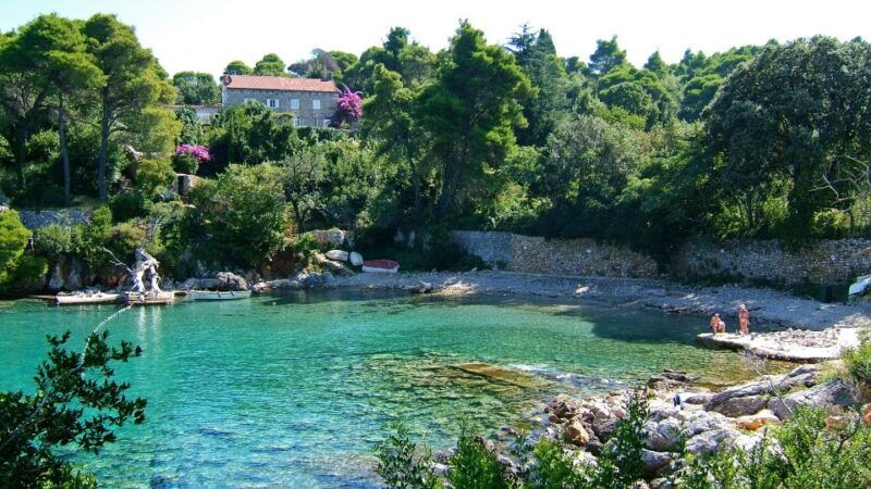 dubrovnik-blue-cave-and-elafit-small-group-boat-exploration