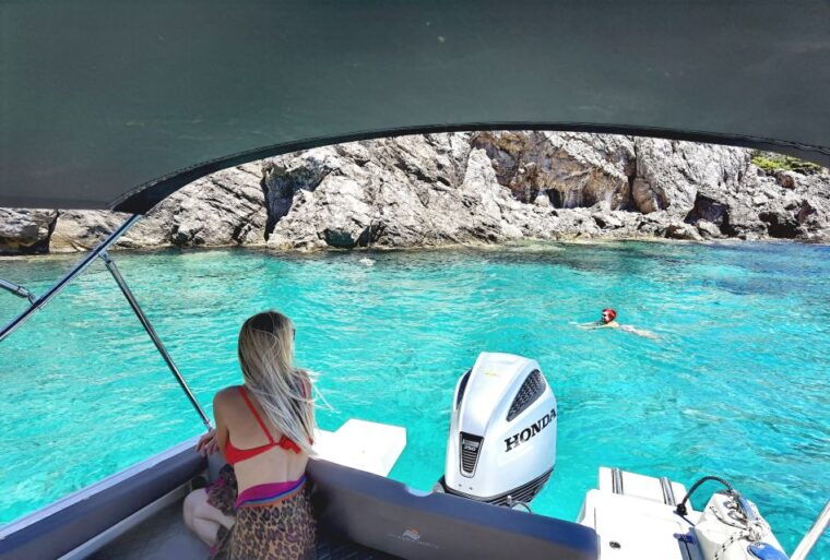 dubrovnik-blue-cave-sunj-beach-boat-tour-with-drinks