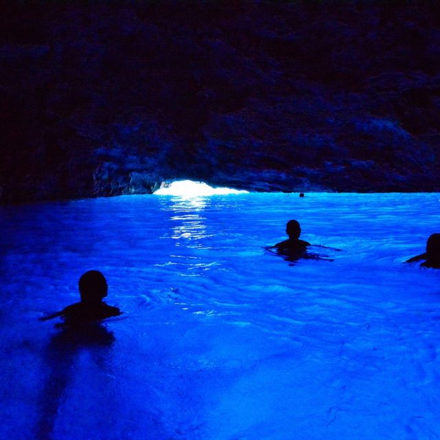 dubrovnik-blue-green-caves-private-boat-tour-with-drinks