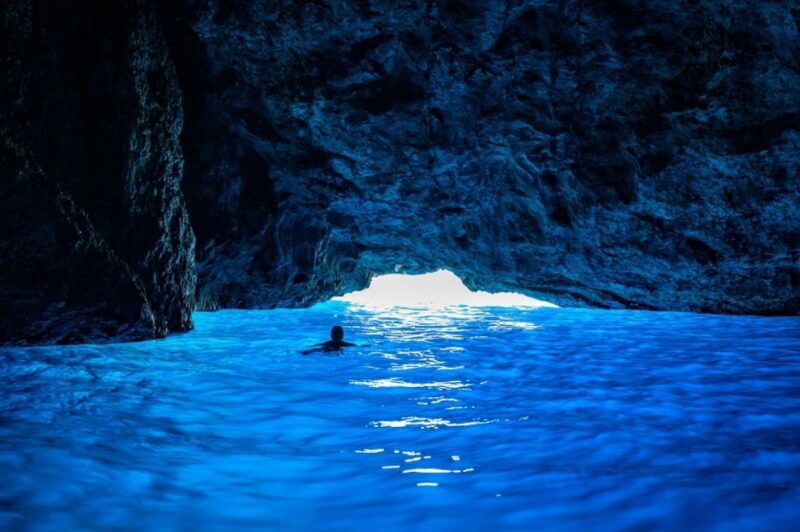 dubrovnik-blue-green-caves-private-boat-tour-with-drinks