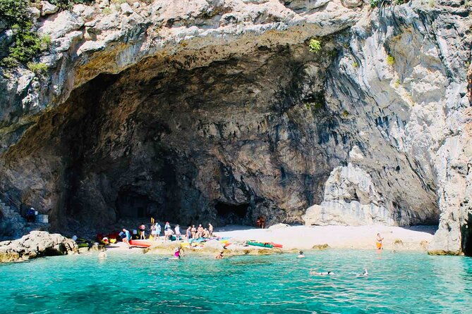 dubrovnik-boat-tour-lokrum-island-betina-cave-st-jacobs-beach-2