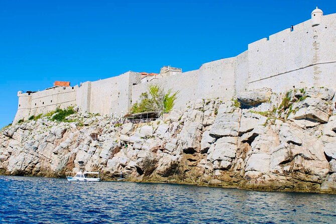dubrovnik-boat-tour-lokrum-island-betina-cave-st-jacobs-beach