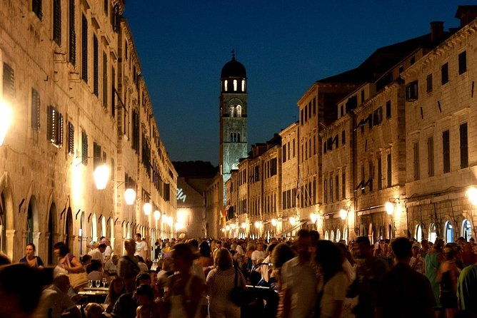dubrovnik-by-night-history-wine-bites