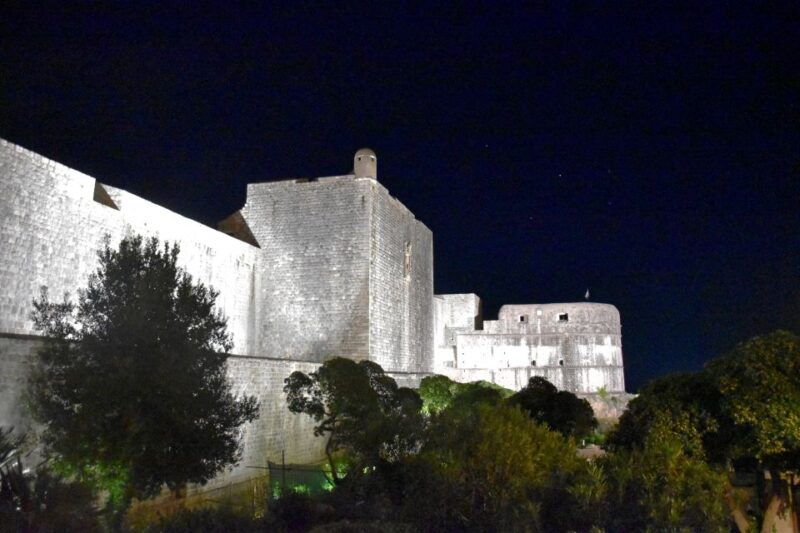 dubrovnik-by-night-walking-tour-2