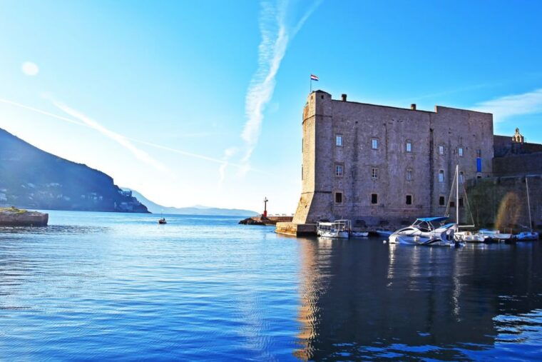 dubrovnik-city-walls-early-morning-or-sunset-walking-tour