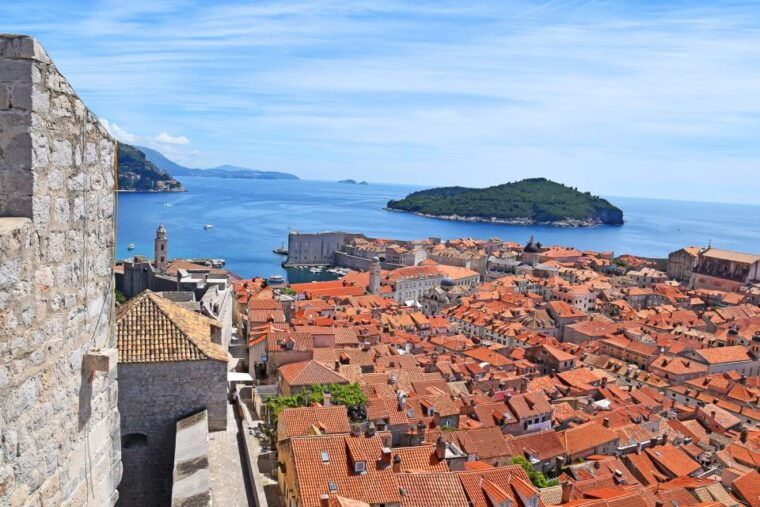 dubrovnik-city-walls-early-morning-or-sunset-walking-tour