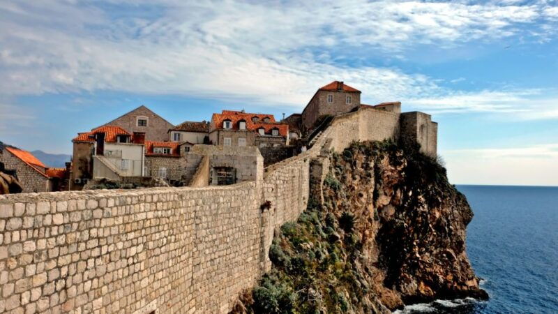 dubrovnik-city-walls-tour-for-early-birds-sunset-chaser