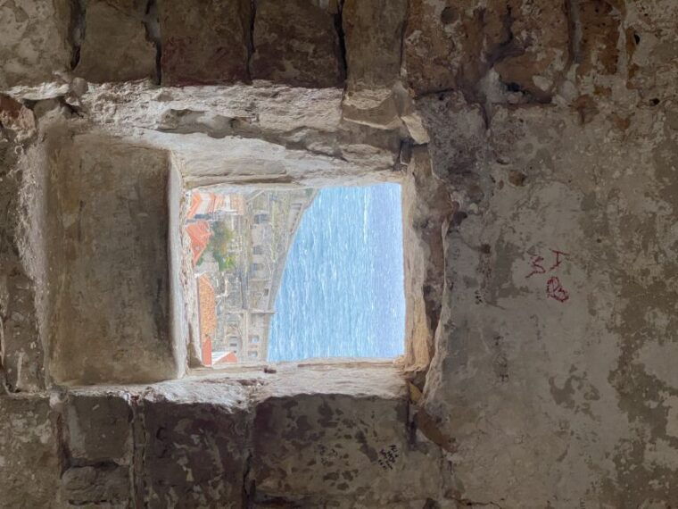 dubrovnik-city-walls-tour-for-early-birds-sunset-chaser