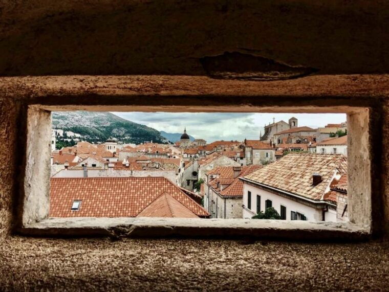 dubrovnik-city-walls-tour-for-early-birds-sunset-chaser