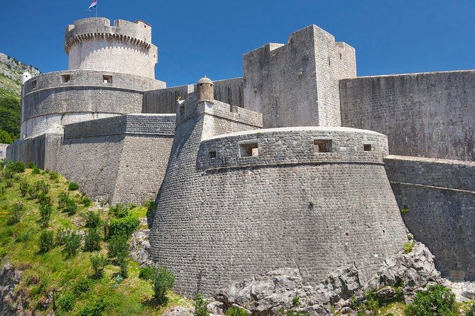 dubrovnik-city-walls-walking-tour-entrance-ticket-included