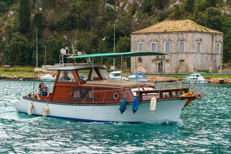 dubrovnik-full-day-elaphiti-islands-boat-tour-with-snacks
