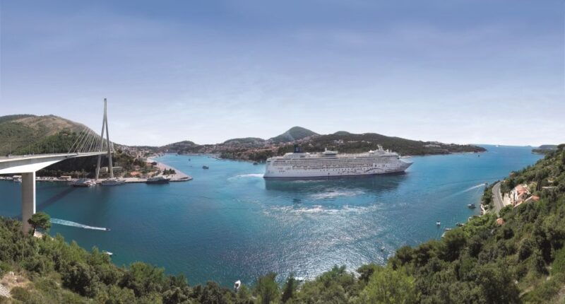 dubrovnik-group-sightseeing-tour-with-stunning-views