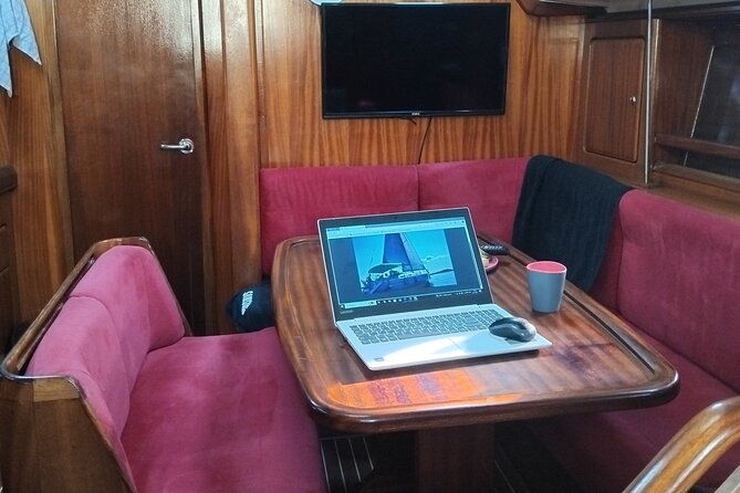 dubrovnik-group-tour-around-elafite-on-a-sail-yacht