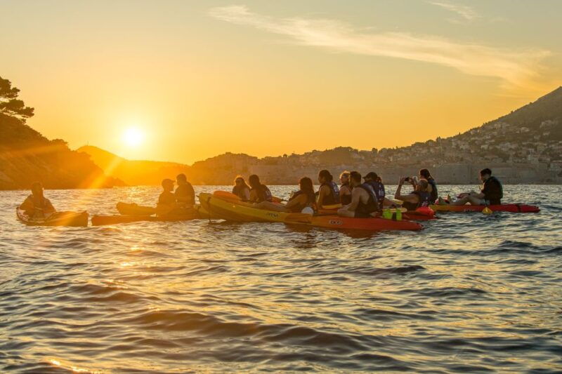 dubrovnik-guided-sunset-sea-kayaking-with-snacks-and-wine