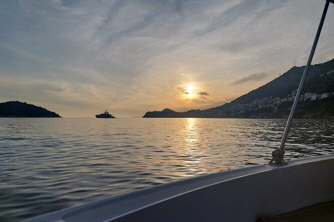 dubrovnik-history-walk-boat