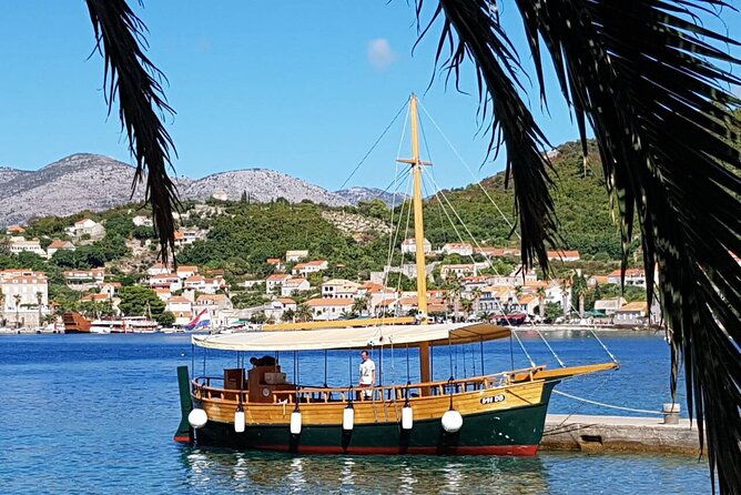dubrovnik-islands-private-rented-boat-cruise