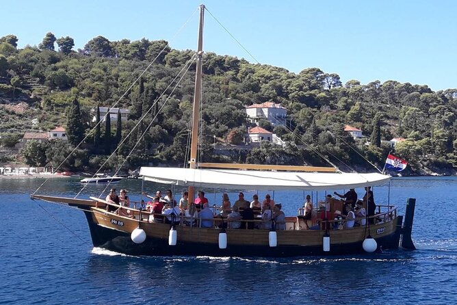 dubrovnik-islands-private-rented-boat-cruise