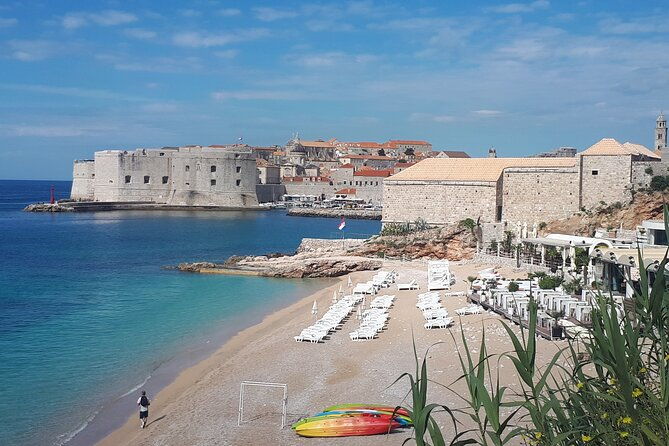 dubrovnik-kayak-rental-on-banje-beach