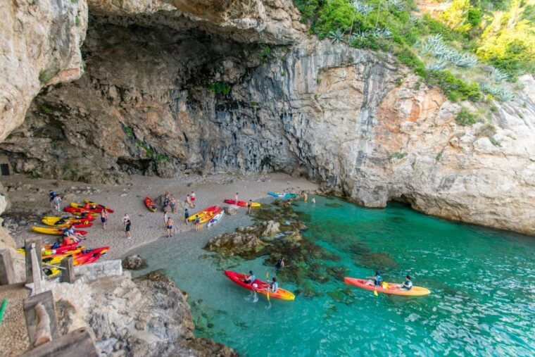 dubrovnik-kayaking-snorkel-morning-tour-3h-1-5h-options