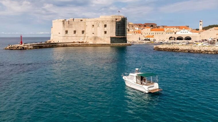 dubrovnik-lucky-boat-tour-elaphite-islands-and-blue-cave