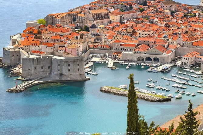 dubrovnik-old-town-city-walls-private-half-day-walking-tour