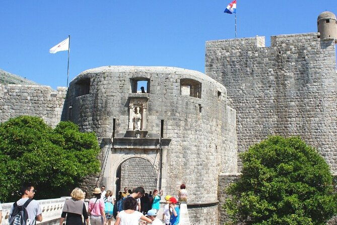 dubrovnik-old-town-city-walls-private-half-day-walking-tour
