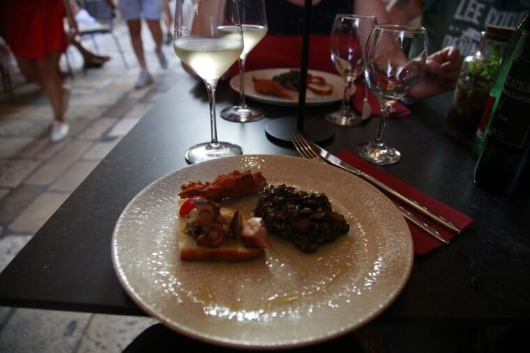 dubrovnik-old-town-food-tour