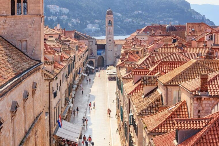 dubrovnik-old-town-private-walking-tour-with-cruise-tickets