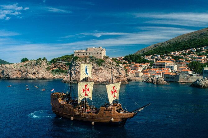 dubrovnik-panoramic-cruise-on-a-wooden-galleon-with-a-live-show