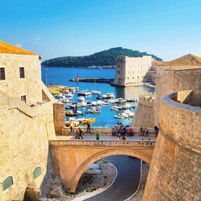 dubrovnik-panoramic-ride-and-old-town-guided-walking-tour