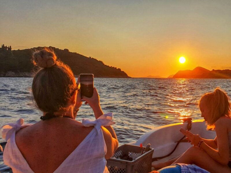 dubrovnik-private-boat-cruise-at-sunset-with-champagne