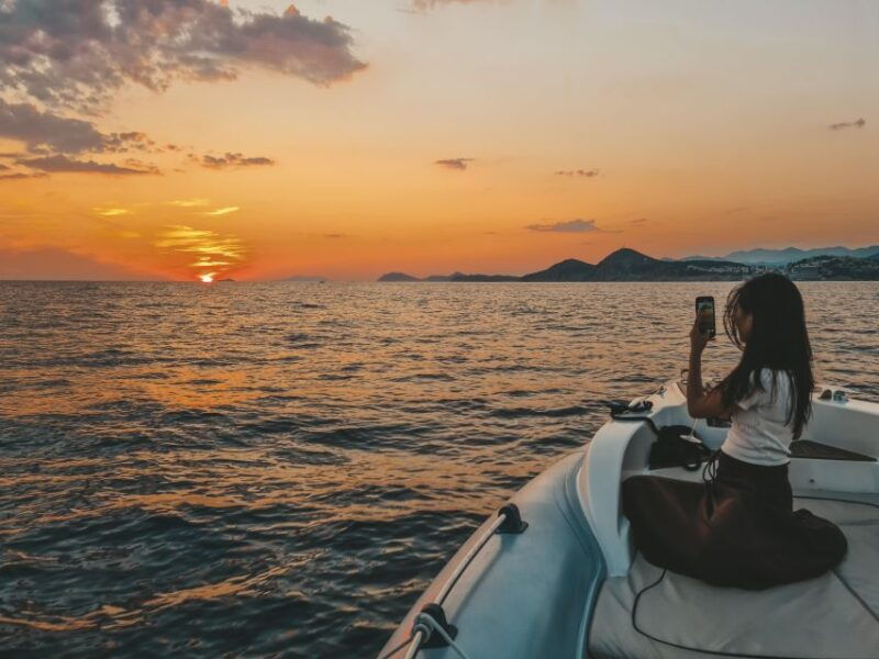 dubrovnik-private-boat-cruise-at-sunset-with-champagne