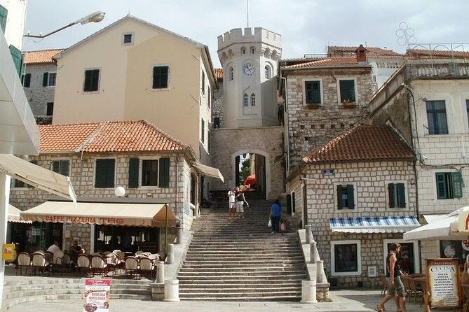dubrovnik-private-tour-from-montenegro-2