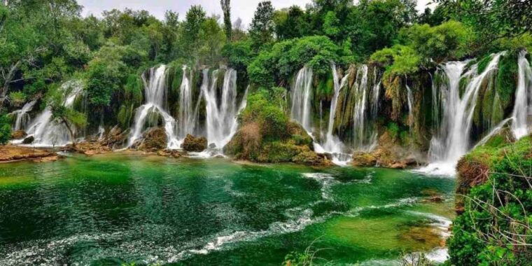 dubrovnik-private-tour-of-medugorje-and-kravice-waterfalls