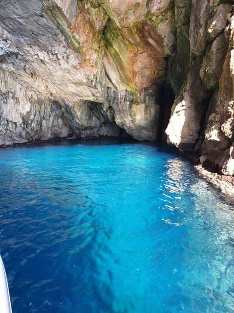 dubrovnik-private-tour-to-blue-cave-and-elaphit-islands