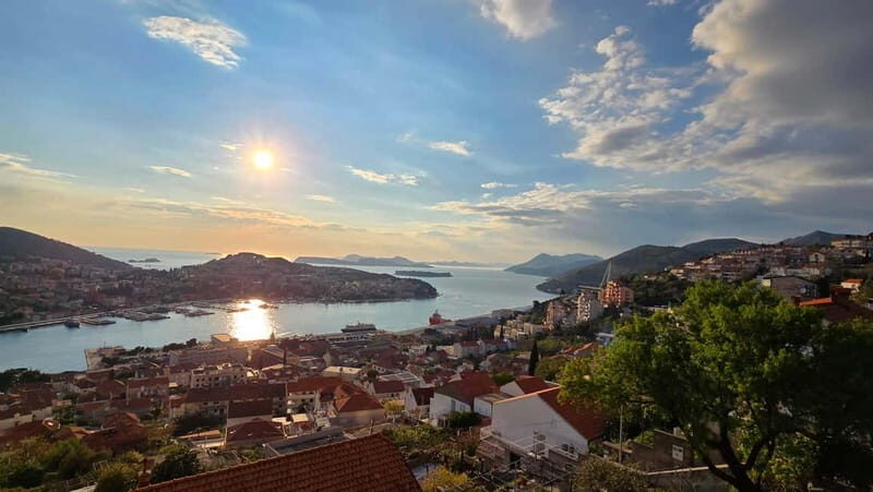 Dubrovnik Scenic Tour & Gourmet Lunch at a Country Estate - Exploring Dubrovnik’s Scenic Highlights