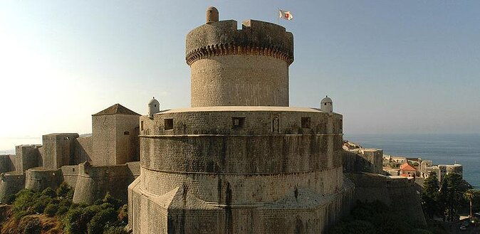 dubrovnik-shore-excursion-city-walls-walking-tour-entrance-ticket-included