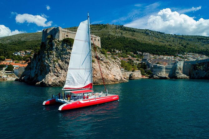 dubrovnik-sunset-catamaran-cruise-with-drinks-2