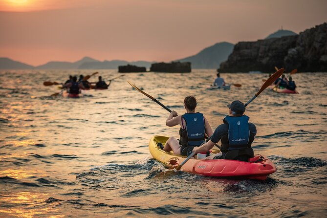 dubrovnik-sunset-kayak-snorkel-tour-with-fruit-wine-water