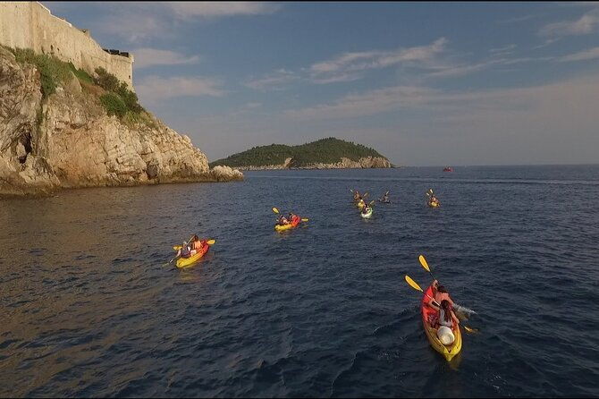 dubrovnik-sunset-kayaking-snorkeling-fruit-snack-water-wine