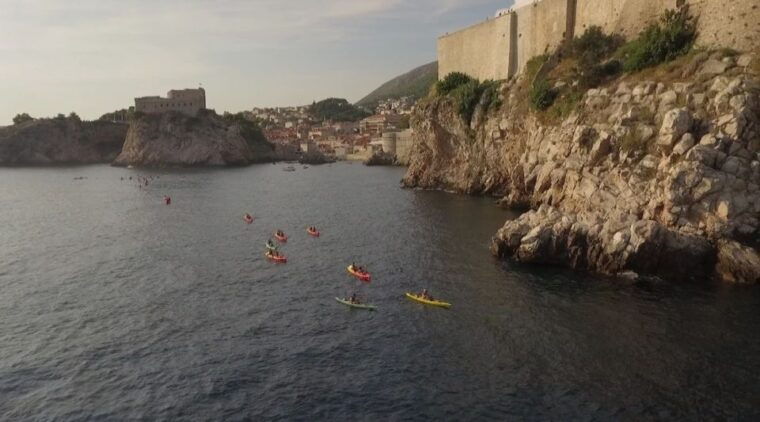 dubrovnik-sunset-sea-kayaking-tour-with-fruit-snack-wine