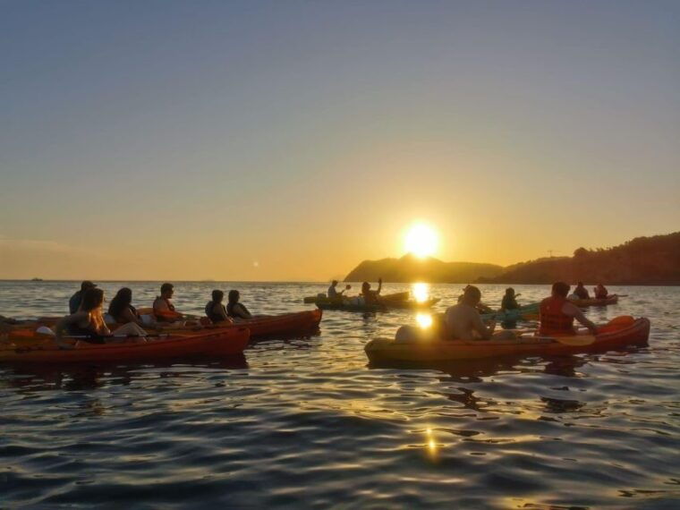 dubrovnik-sunset-sea-kayaking-tour-with-fruit-snack-wine