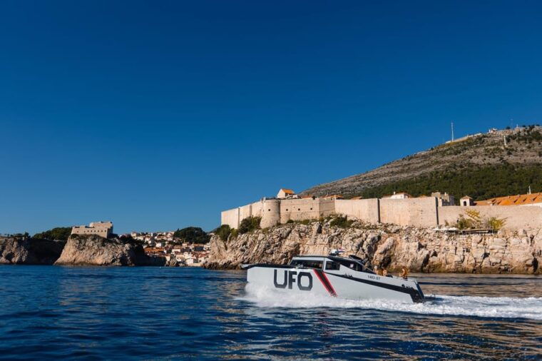 dubrovnik-ufo-the-boat